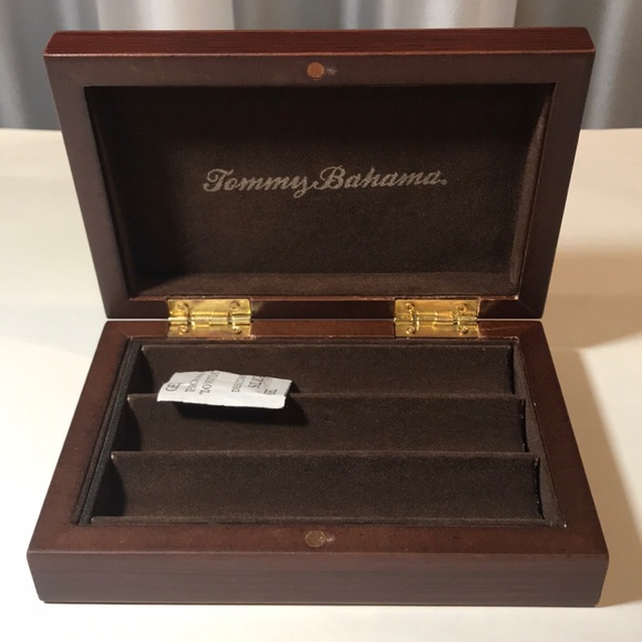 tommy bahama box